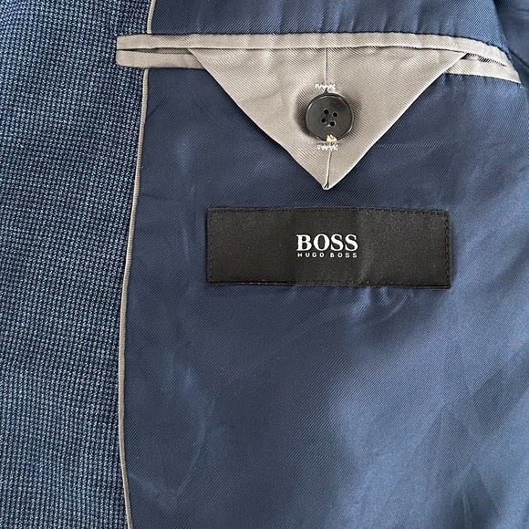 Hugo Boss Men’s US 40 regular fit suit jacket in checked Stretch Fabric Blue - Picture 6 of 12
